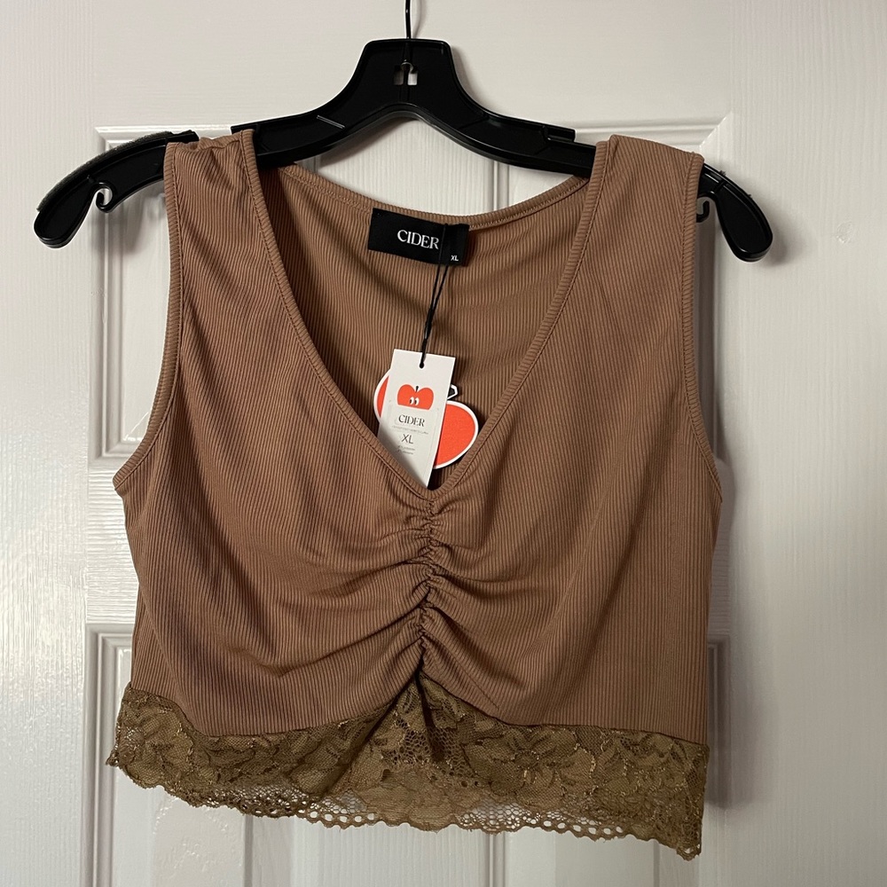 NWT Cider Tan Lace Trim Crop Top - XL